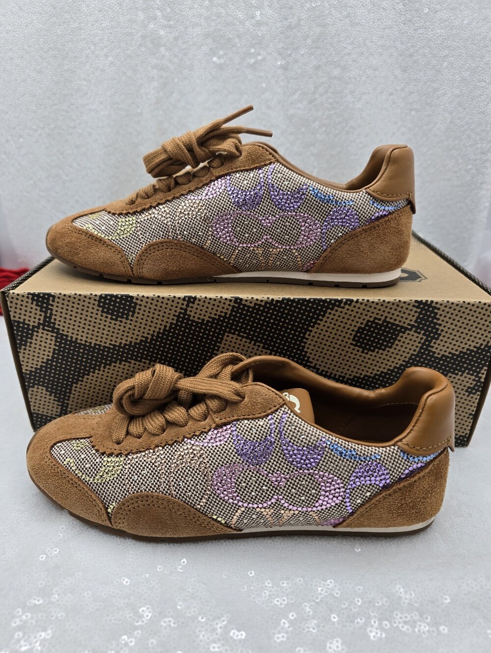 Coach Pastel Crystal Signature Jacquard suede Leather Streamlined Sneaker Sz 5